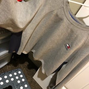 Tommy Hilfiger cropped crew neck sweatshirt